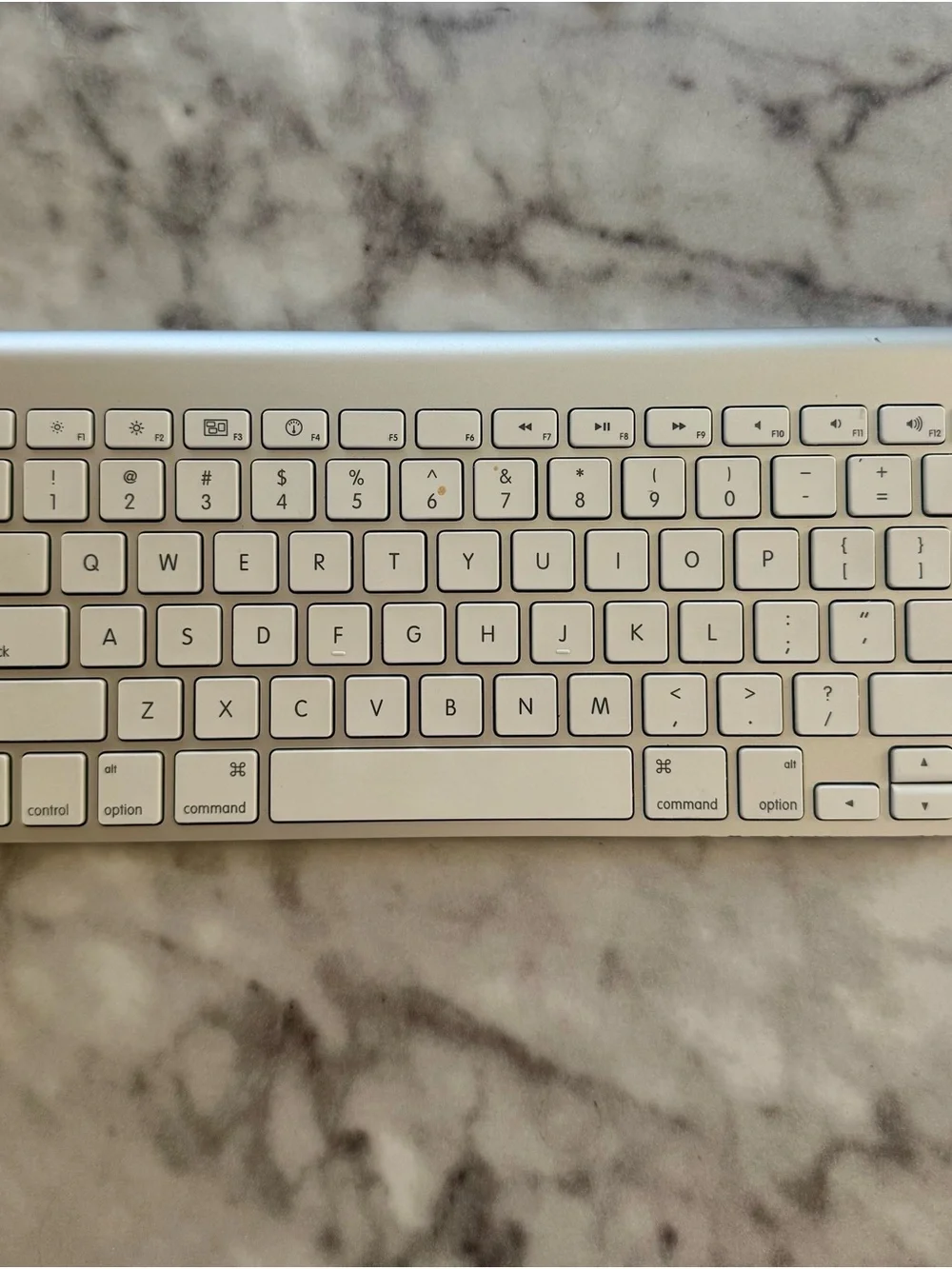 Apple Wireless Keyboard A1314